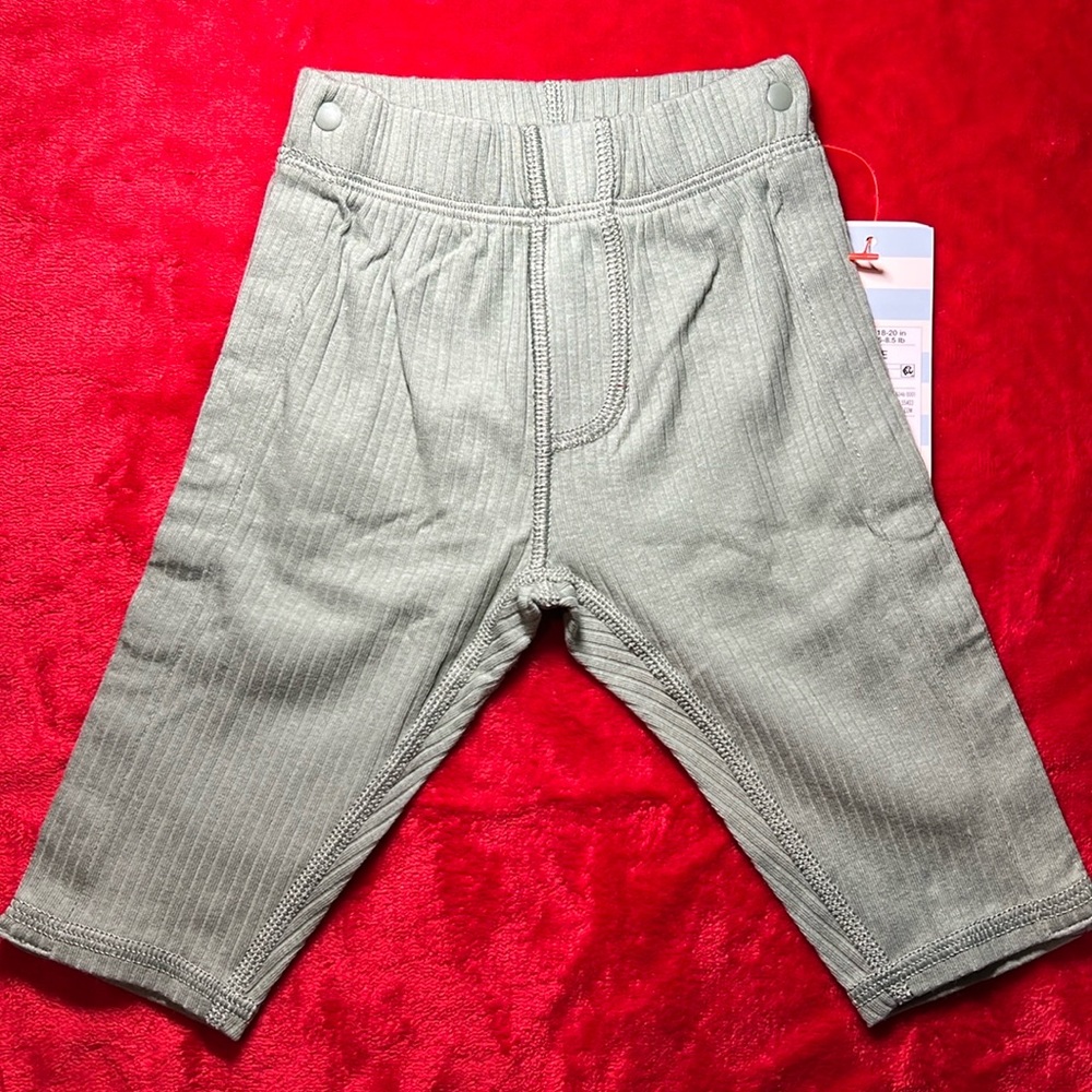NWT NB Newborn Baby Cat & Jack Green pants w/ easy access snaps down both sides
